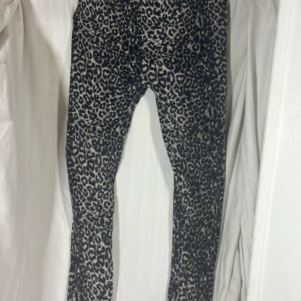 Universal Thread Leopard Print High Waisted Leggings Tan Brown Black Large